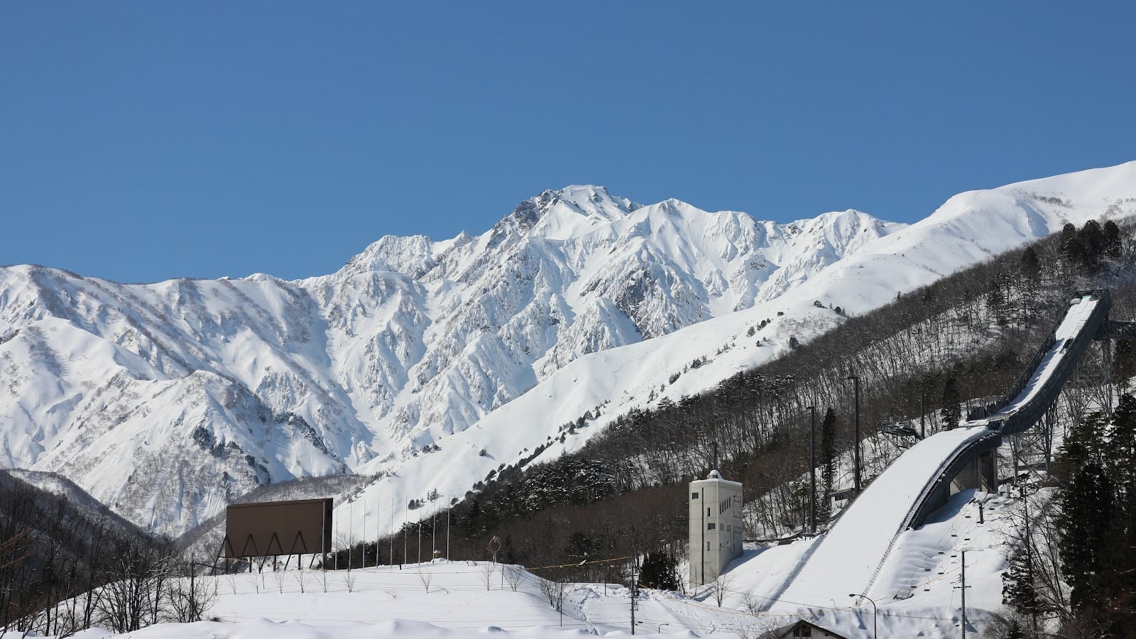Hakuba Happo-One, Alpi giapponesi