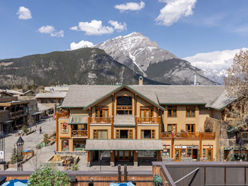 Brewster Mountain Lodge