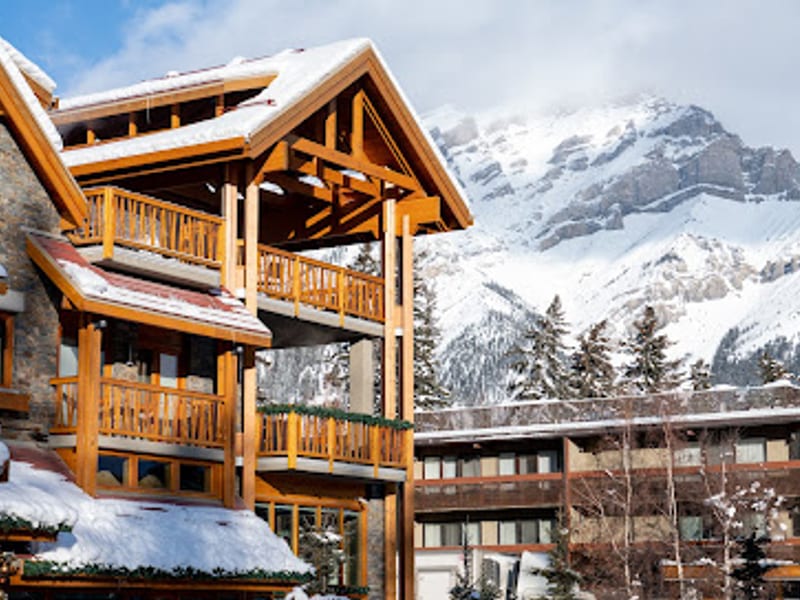 Moose Hotel & Suites