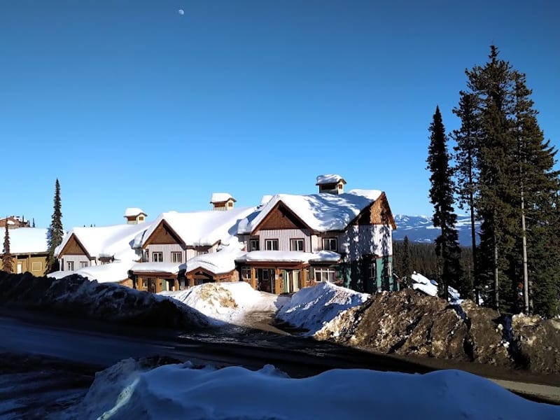 White Crystal Inn