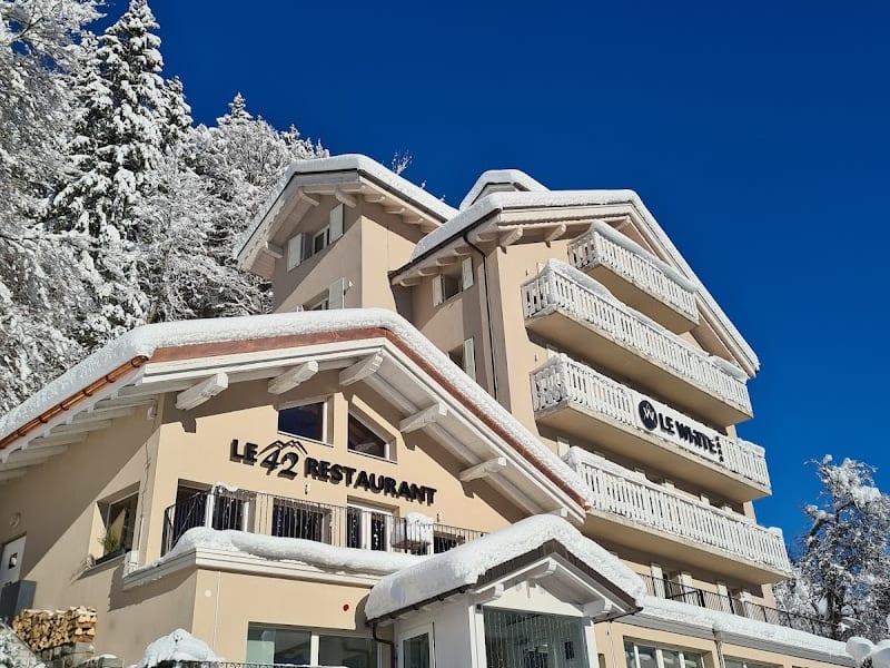 LE WHITE SA