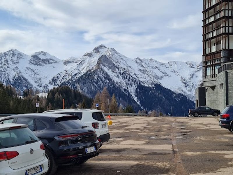HOTEL CRYSTAL VENFRA Ltd.