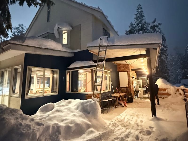 Ember Lodge Hakuba エンバーロッジ