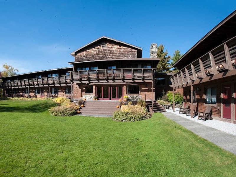 Summit Lodge Resort