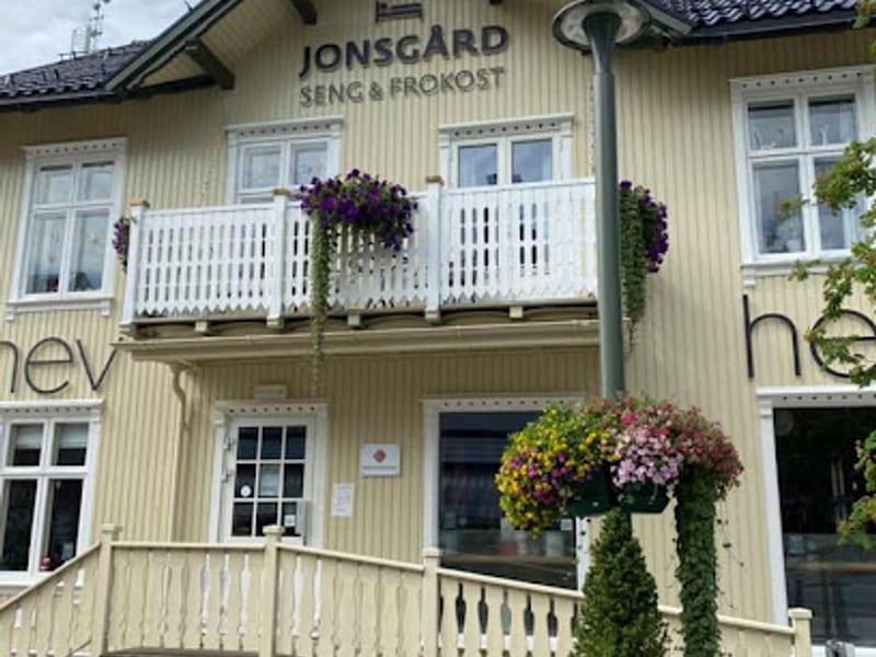Jonsgård bed and breakfast B & B Britt Åse Høyesveen