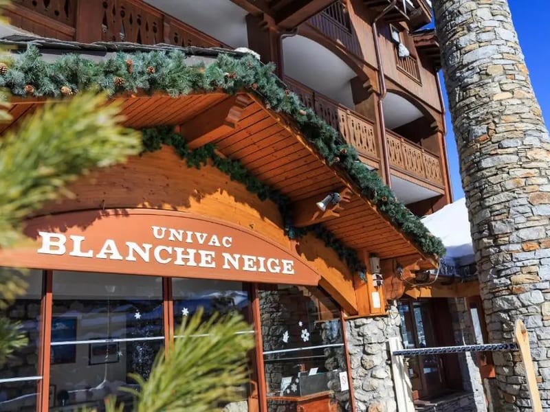 HOTEL BLANCHE NEIGE