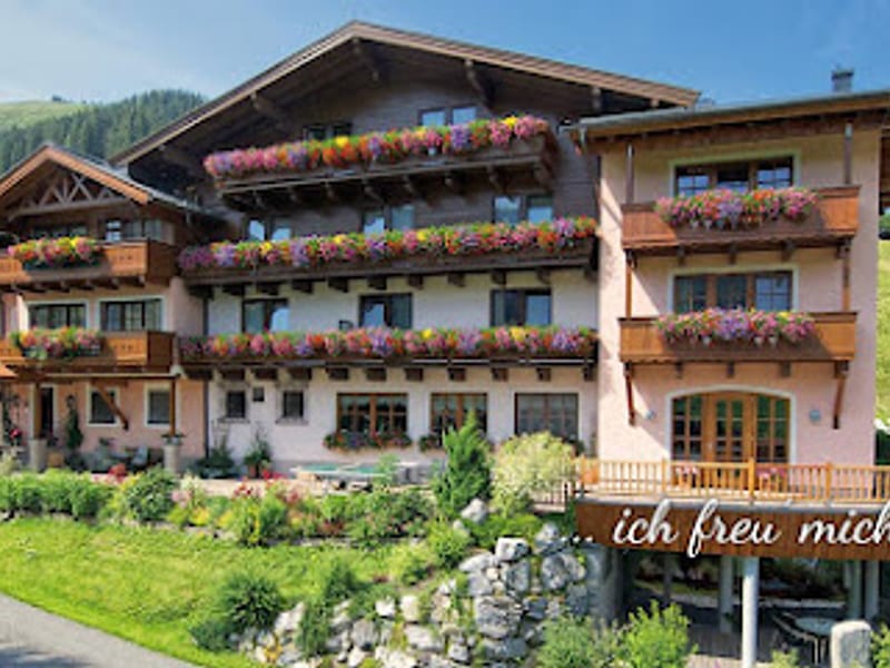 Hotel Handlerhof GmbH & CO KG