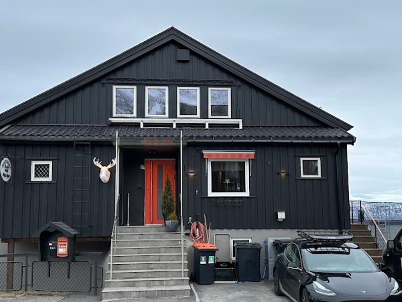 Breidablikk Guesthouse