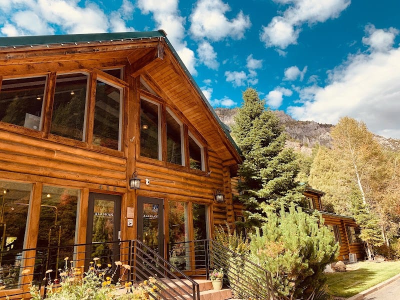 Alaskan Inn and Spa