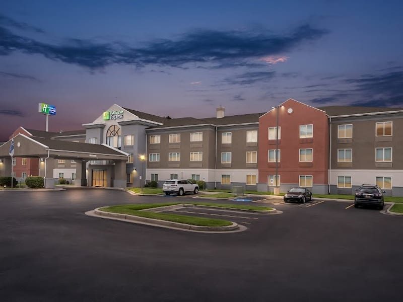 Holiday Inn Express & Suites Ogden by IHG