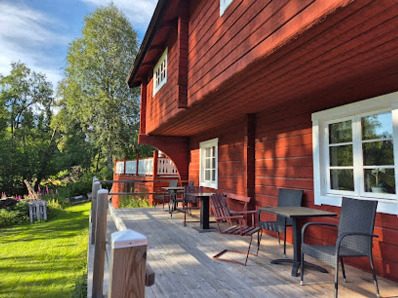 Mannflogården Bed & Breakfast