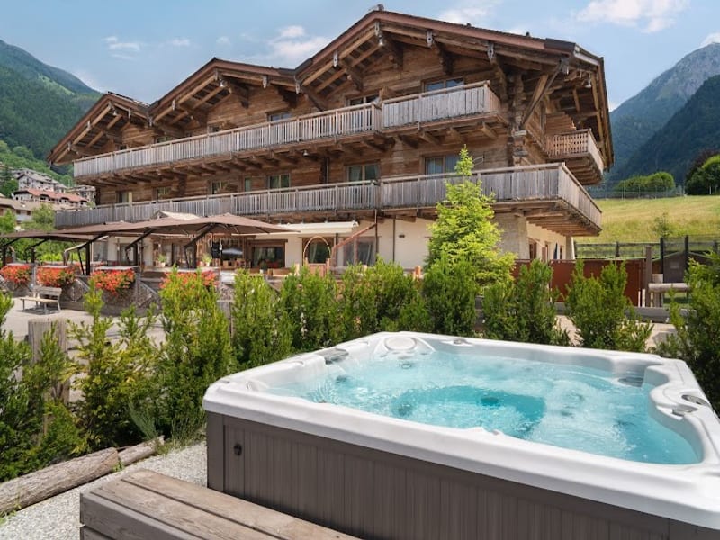 Alpen Chalet - Charme Mountain Hotel & Private Spa