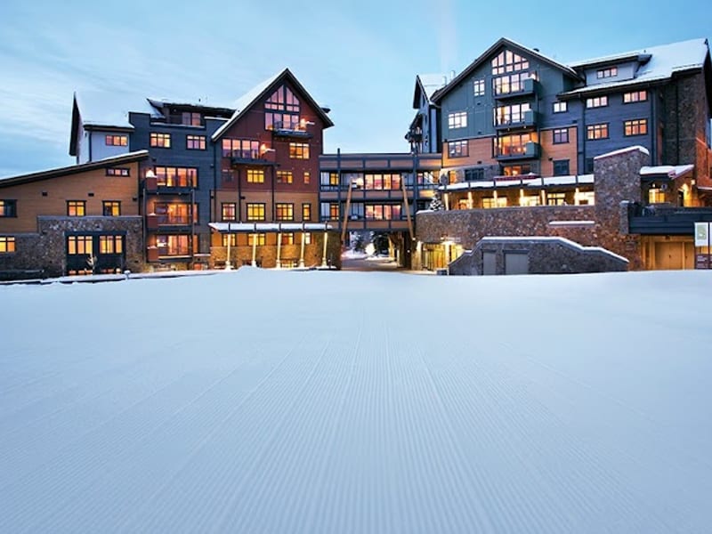 One Steamboat Place