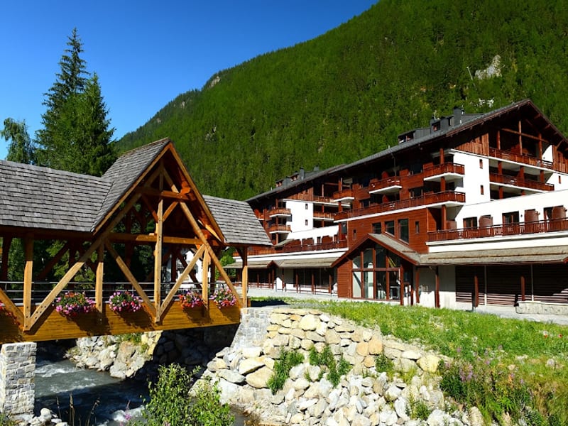Chez Charles | Vallorcine Viachamonix | Piscine & Skis aux Pieds